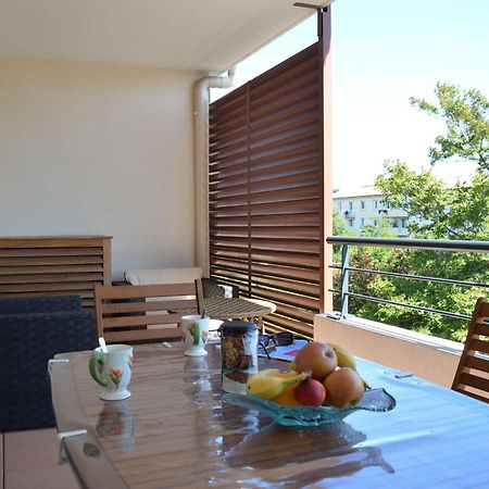 Spacieux 3 Pieces Avec Terrasse, Piscine Et Garage, A 2 Pas De La Plage - Saint Raphael - Fr-1-226A-274 المظهر الخارجي الصورة